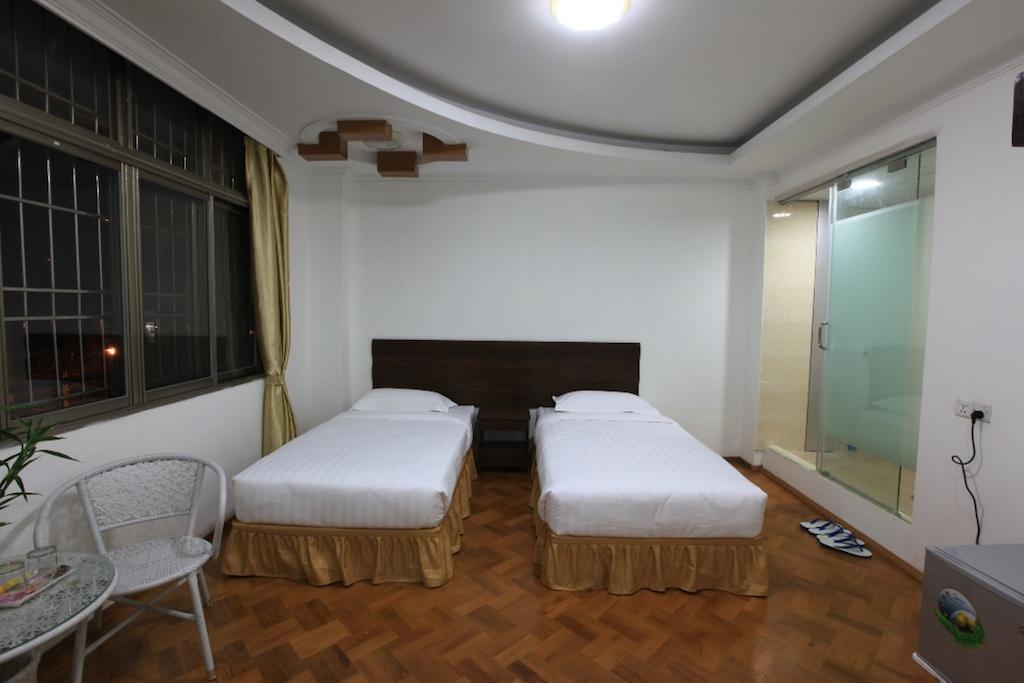 Yangon Regency Hotel ภายนอก รูปภาพ